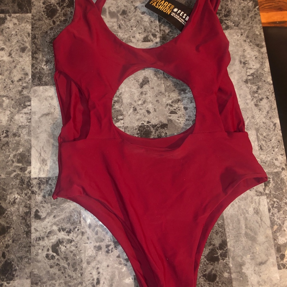 Bathing suit